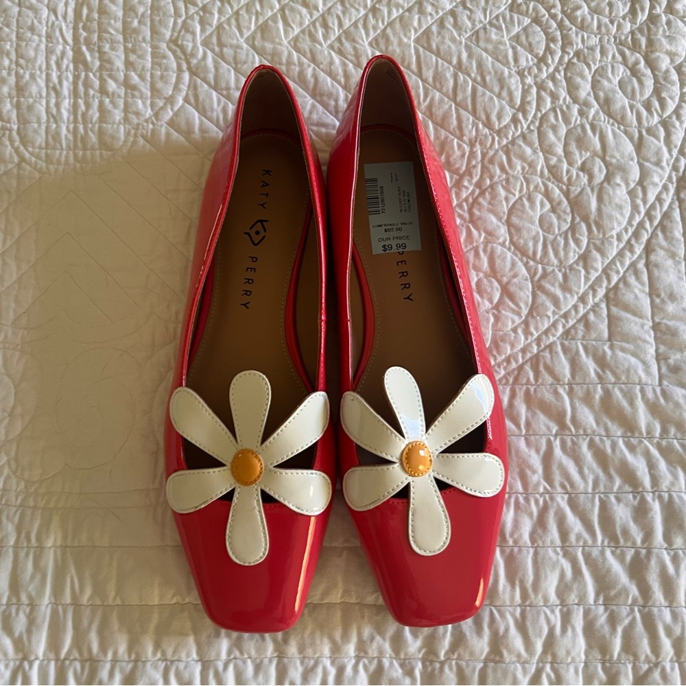 Katy Perry Collections Red Patent Flats with White Daisy Appliqués